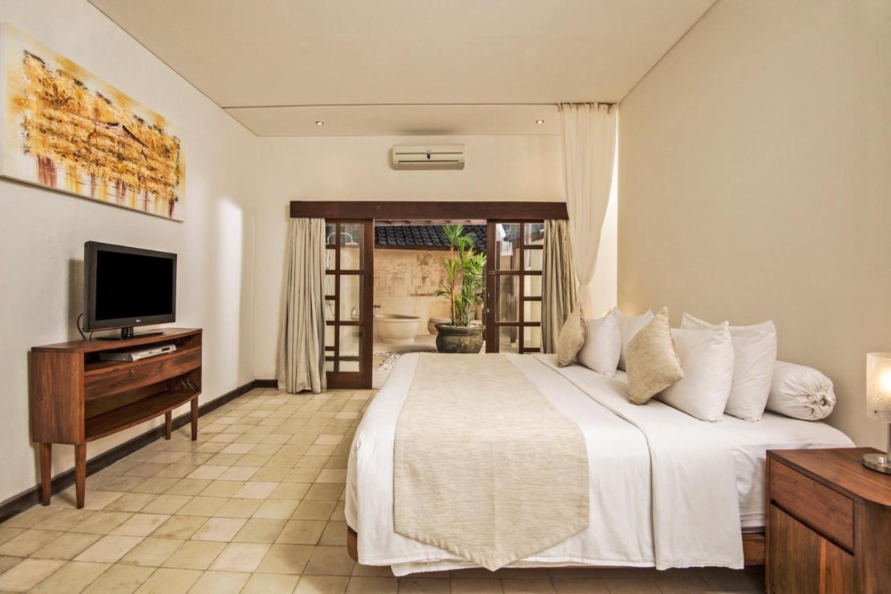 Villa Kubu Seminyak Buitenkant foto