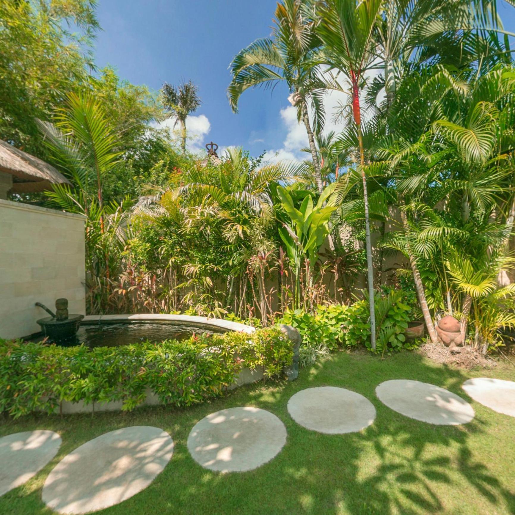 Villa Kubu Seminyak Buitenkant foto