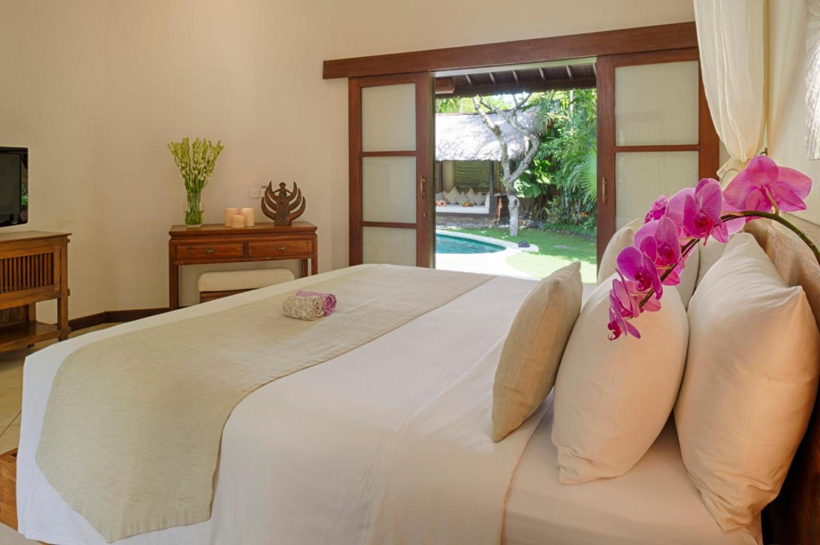 Villa Kubu Seminyak Buitenkant foto