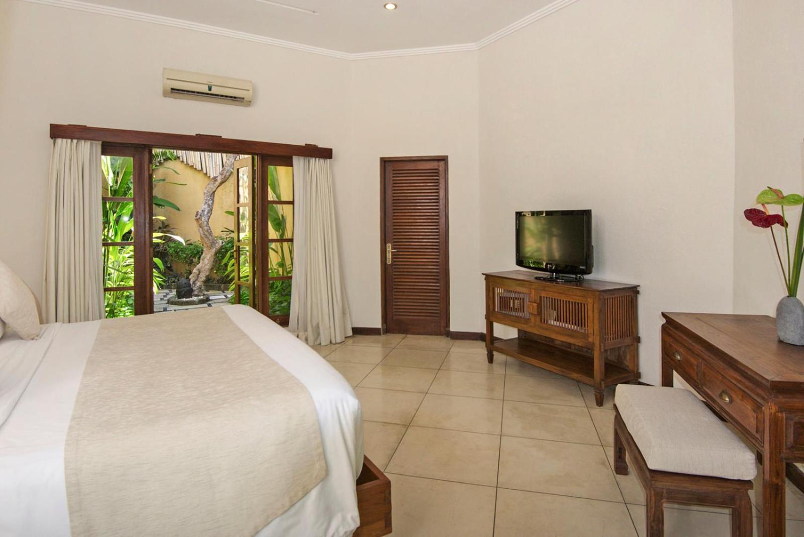 Villa Kubu Seminyak Buitenkant foto